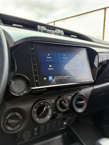 Toyota Hilux 2024 SRV 4x4 Automática Diésel · Único dueño · 18.000 km
