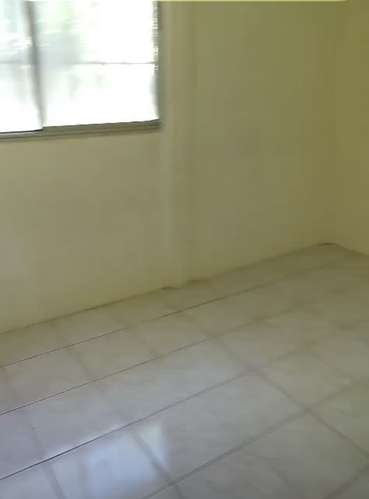 Casa con zona verde - Imagen 2