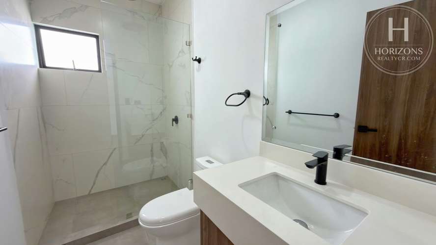Casa en Alquiler en Condominio NAIA en Guachipelín de Escazú 3 Habitaciones con Línea Blanca Pet Friendly nja1415jb - Imagen 16