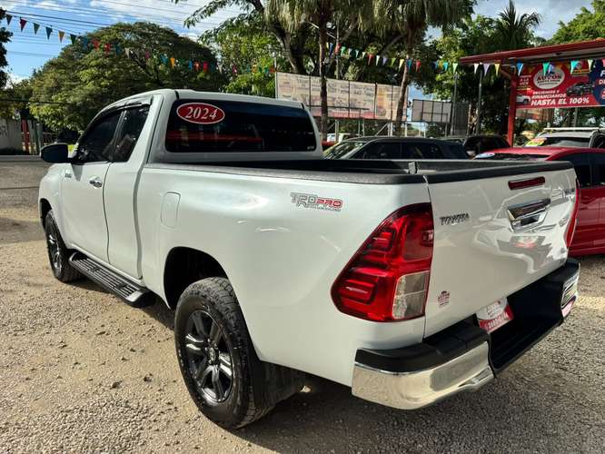 TOYOTA HILUX-2024-EXTRA CABINA-MANUAL-TDI-CAJA 6TA-