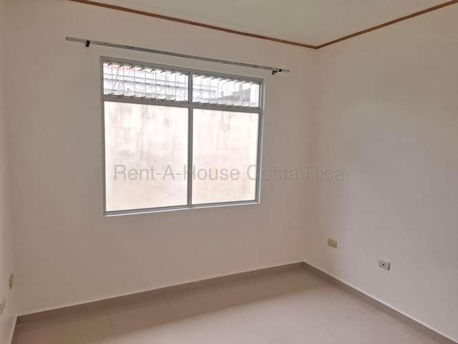 Venta de Casa en La Trinidad de Moravia con Jardín y Seguridad 24/7 #27-882 GS - Imagen 5