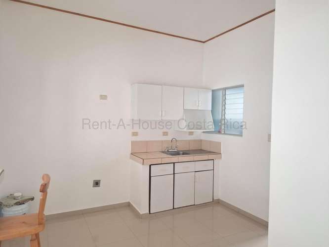 Venta de Casa en La Trinidad de Moravia con Jardín y Seguridad 24/7 #27-882 GS - Imagen 3