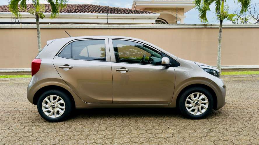 Kia Picanto Año 2020 Automatico Version Nacional un solo dueño IMPECABLE! - Imagen 4