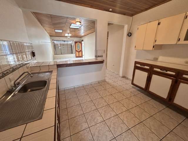 Alquiler de casa en zona residencial, Mercedes Norte, Heredia - Imagen 3