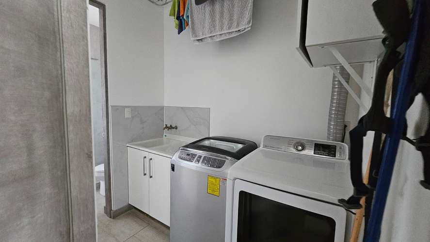 Venta de Casa en Condominio en Río Oro Santa Ana, Precio de Oportunidad-2 - Imagen 11