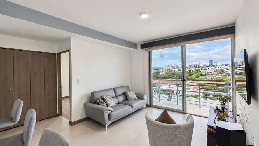 Exclusivo apartamento moderno de 106 m² con balcón y vistas a la montaña en Condominio CAIA, Escazú - Imagen 8