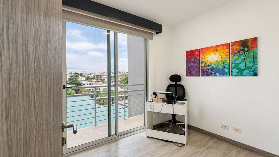 Exclusivo apartamento moderno de 106 m² con balcón y vistas a la montaña en Condominio CAIA, Escazú - Imagen 10