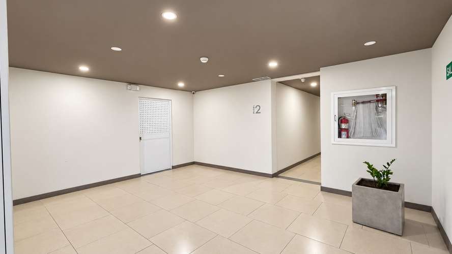 Exclusivo apartamento moderno de 106 m² con balcón y vistas a la montaña en Condominio CAIA, Escazú - Imagen 3