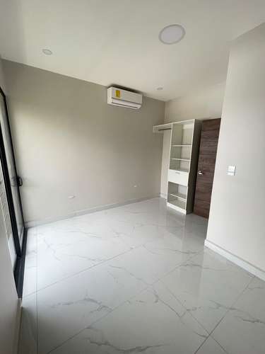 ALQUILER DE APARTAMENTOS TIPO CASAS PARA ESTRENAR EN GUACHIPELIN EN ESCAZU - Imagen 11