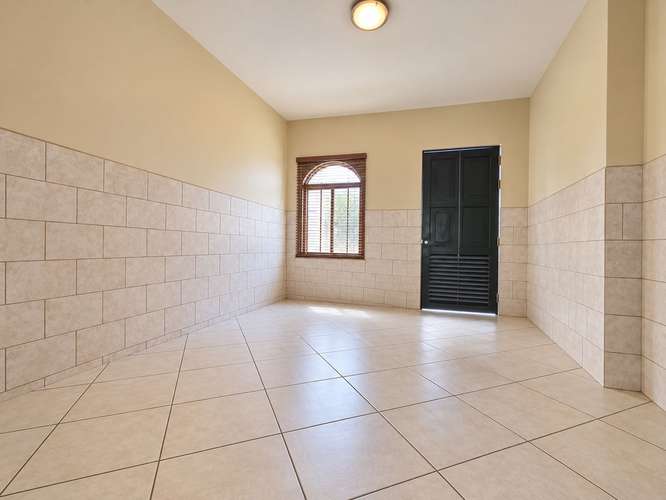 CASA EN VENTA EN CONDOMINIO FAMILIAR, SEGURO Y RODEADO DE ÁREAS VERDES UBICADA EN GUACHIPELIN DE ESCAZU - Imagen 8