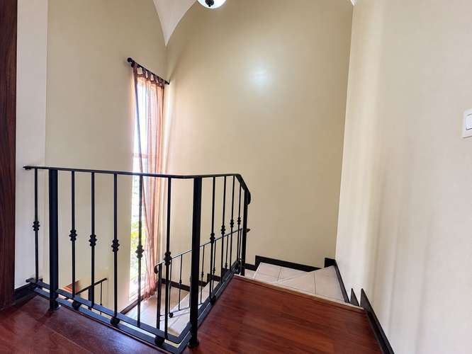 CASA EN VENTA EN CONDOMINIO FAMILIAR, SEGURO Y RODEADO DE ÁREAS VERDES UBICADA EN GUACHIPELIN DE ESCAZU - Imagen 17
