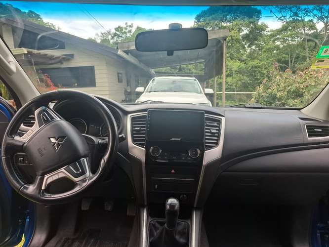 Mitsubishi L200 2019 en excelente estado