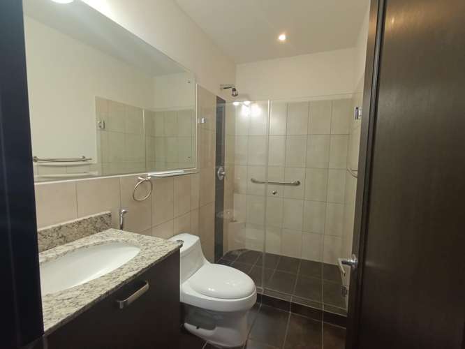 ¡Amplio y Exclusivo Apartamento de 3 Hab. en 3er Piso | Incluye Línea Blanca y Cargador Eléctrico! - Imagen 11