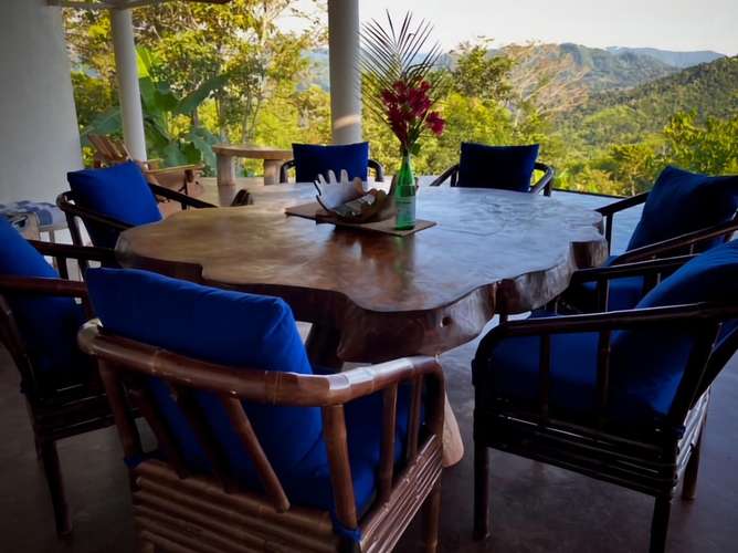 Sol y Mar Sunrise Retreat: A Self-Sufficient Mountain Home with 360 Degree Ocean Views - Imagen 8