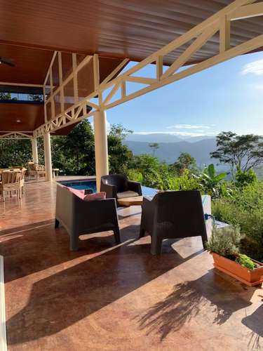 Sol y Mar Sunrise Retreat: A Self-Sufficient Mountain Home with 360 Degree Ocean Views - Imagen 2