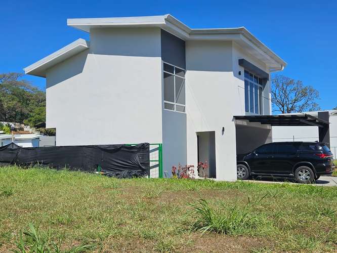 CASA EN ALQUILER EN CONDOMINIO LIV52, BELÉN | 3 HABITACIONES, JARDÍN Y 4 PARQUEOS - Imagen 6
