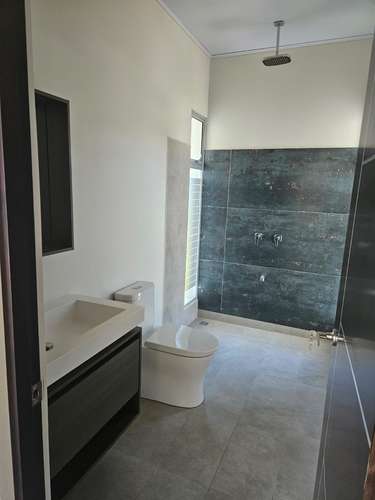 CASA EN ALQUILER EN CONDOMINIO LIV52, BELÉN | 3 HABITACIONES, JARDÍN Y 4 PARQUEOS - Imagen 13