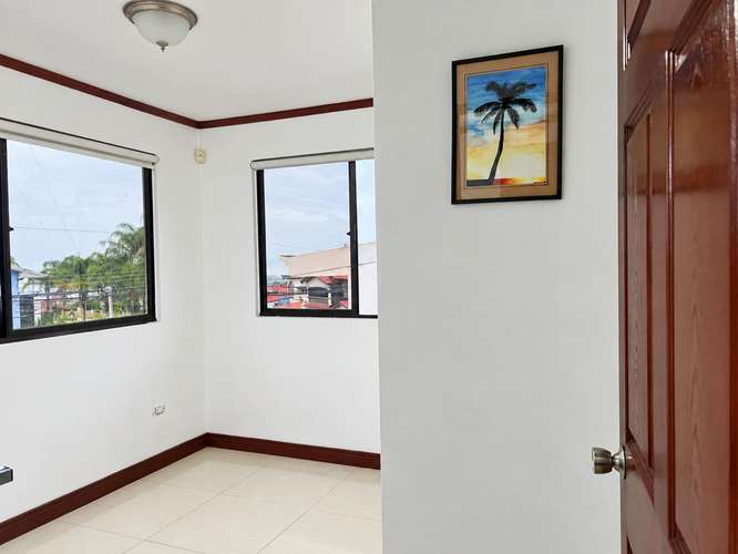 Venta de Casa con 4 parqueos en San Pablo, Heredia  - Imagen 14