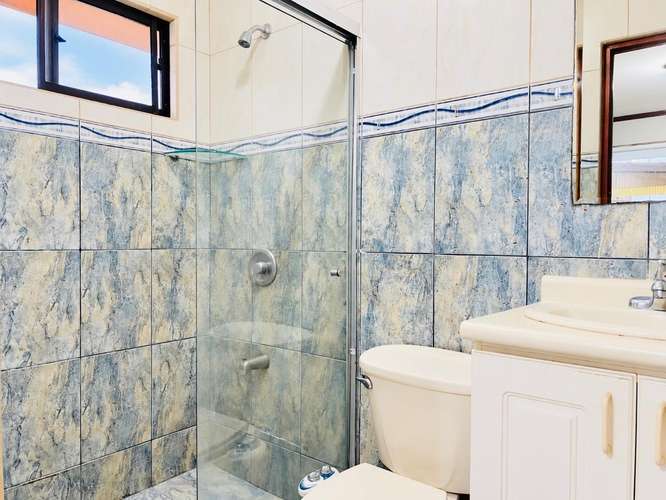Venta de Casa con 4 parqueos en San Pablo, Heredia  - Imagen 18