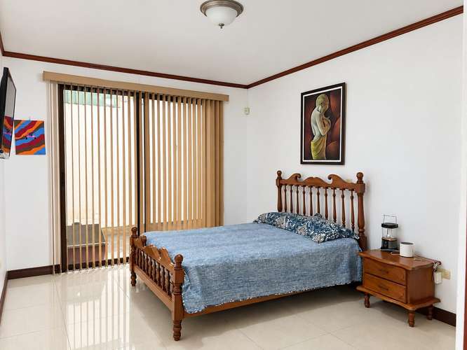 Venta de Casa con 4 parqueos en San Pablo, Heredia  - Imagen 3
