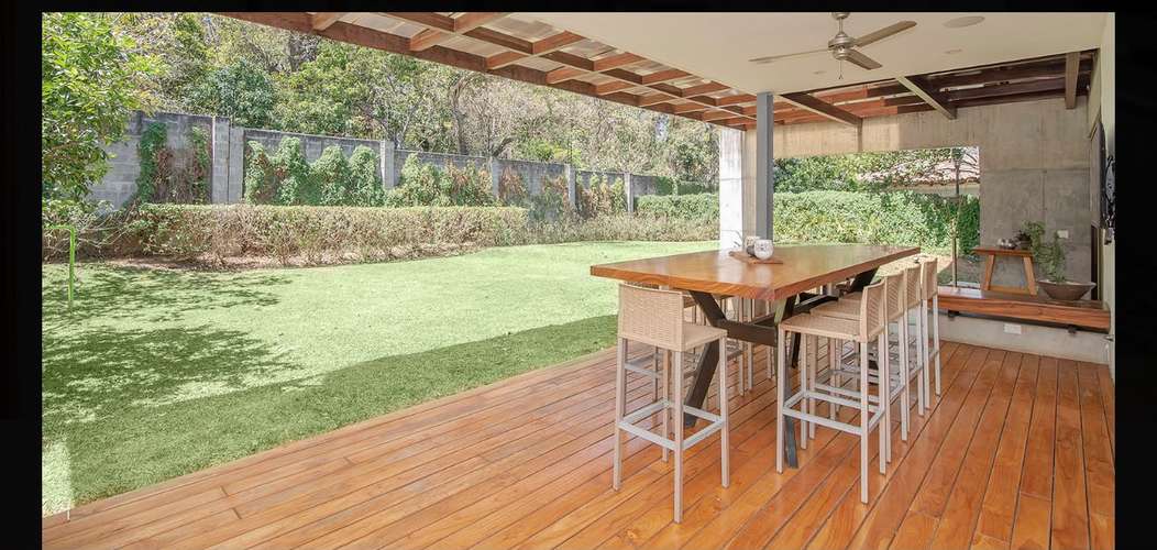 Casa moderna en La Hacienda Santa Ana con 4 habitaciones y jardín - Imagen 5