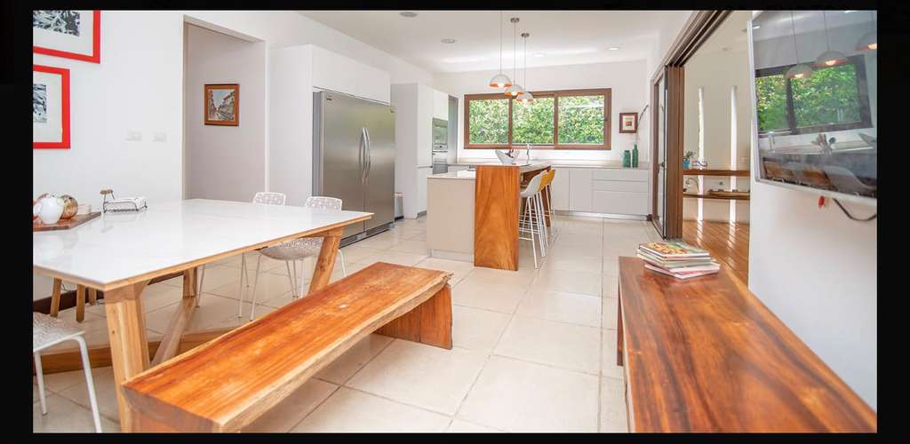 Casa moderna en La Hacienda Santa Ana con 4 habitaciones y jardín - Imagen 4