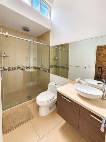 CASA EN VENTA PARA INVERSIÓN BRASIL DE SANTA ANA | ALQUILADA - Imagen 11