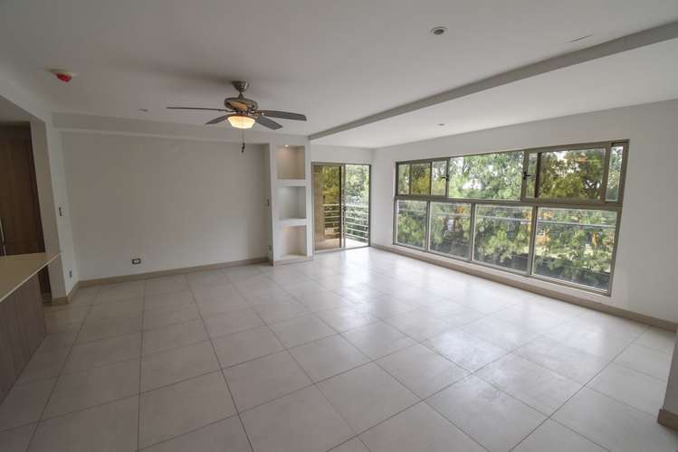 Apartamento de 3 dormitorios y oficina con balcón, cerca del colegio Saint Jude en Santa Ana - Imagen 17