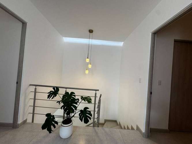 ALQUILER DE CASA MODERNA EN SANTA ANA  ¡CON LÍNEA BLANCA! - Imagen 8