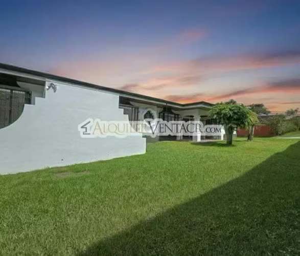 Casa de Un Nivel de 900 m2 y 3.500 m2 de lote con vistas en Escazú - Imagen 8