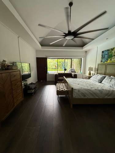 Todo un piso,propiedad muy tranquila y silenciosa tipo Spa, amplia piscina, jardines.  - Imagen 10