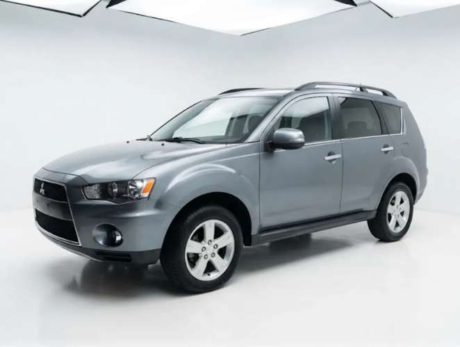 Mitsubishi OUTLANDER 2013