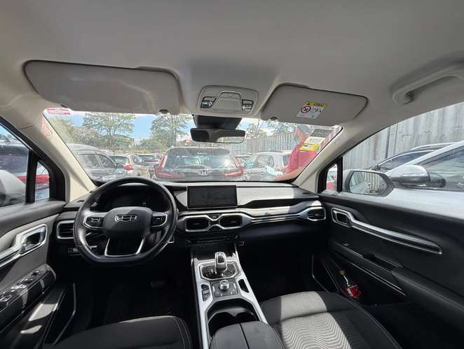 Geely OKAVANGO 2023 - Imagen 4
