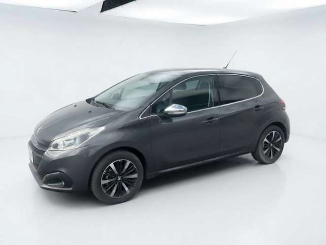 Peugeot 208 2021