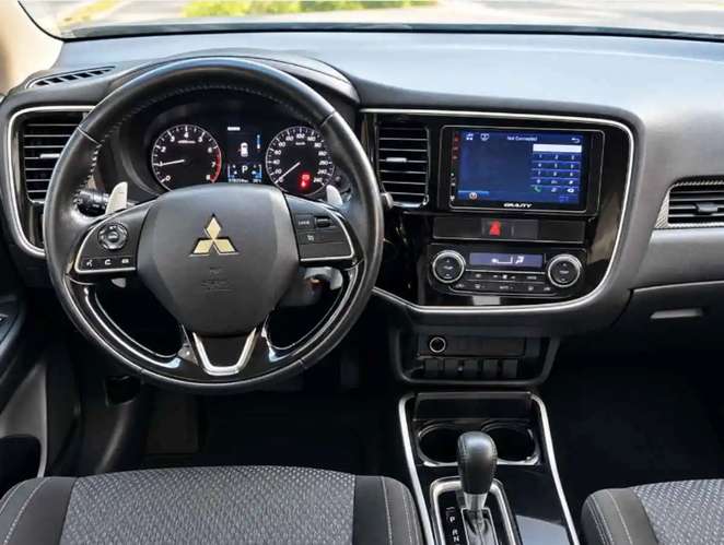 Mitsubishi OUTLANDER 2018 - Imagen 3