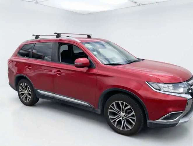 Mitsubishi OUTLANDER 2017
