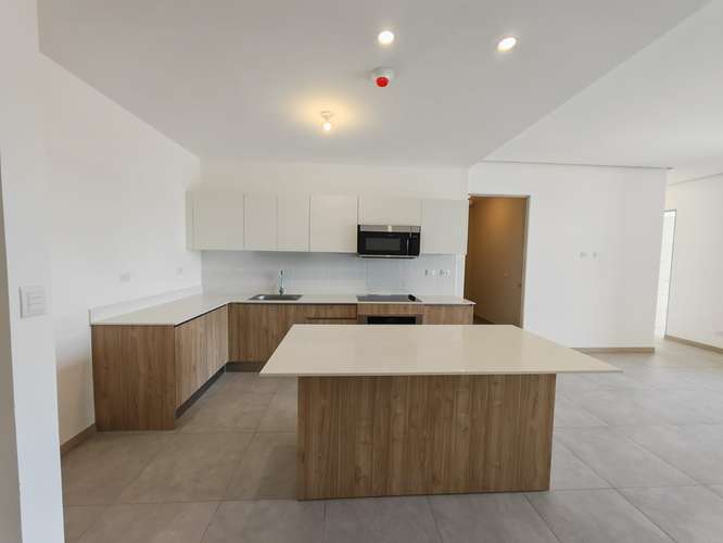 ALQUILER DE APARTAMENTO DE 3 HABITACIONES EN SANTA ANA - Imagen 3