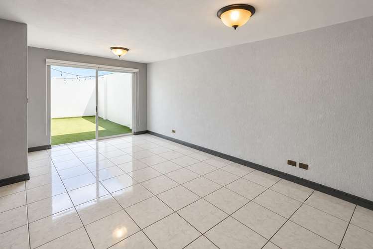 Casa de 3 Habitaciones en Lagunilla de Heredia - Imagen 3
