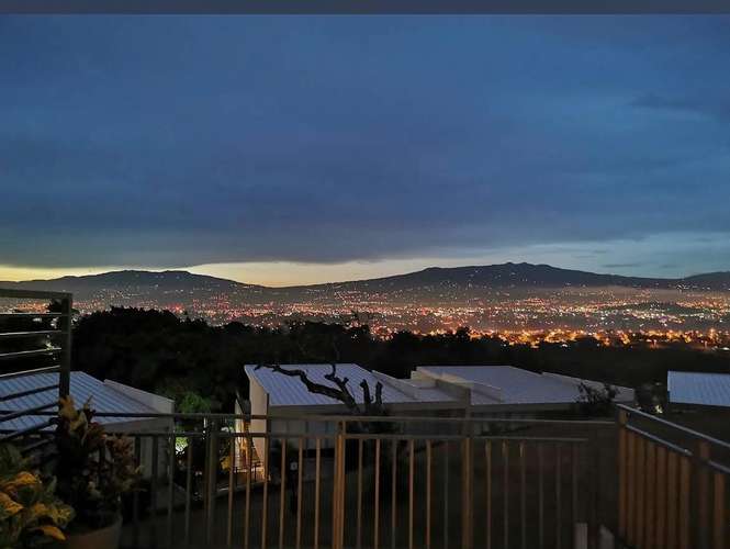 Apartamento en alquiler en Guachipelin Esca Por IVY
