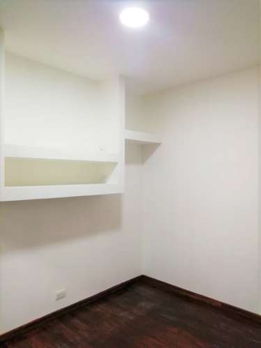 Se alquila agradable apartamento para una persona, sin garage. - Imagen 5