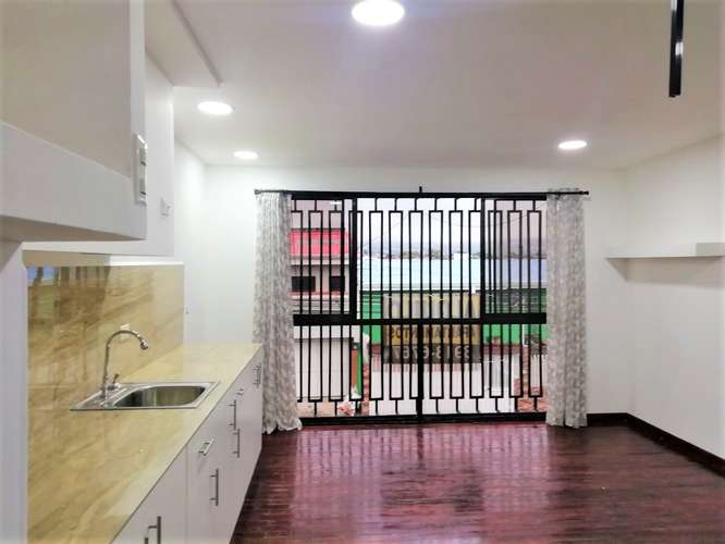 Se alquila agradable apartamento para una persona, sin garage. - Imagen 2