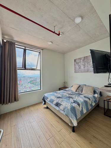Venta de Apartamento Semi Amoblado URBN Escalante, Piso 25.  - Imagen 6