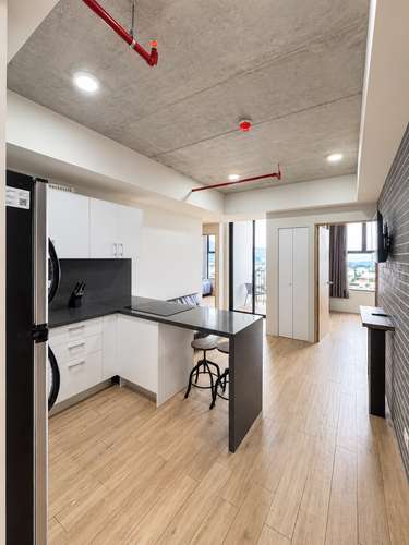 Venta de Apartamento Semi Amoblado URBN Escalante, Piso 25.  - Imagen 4