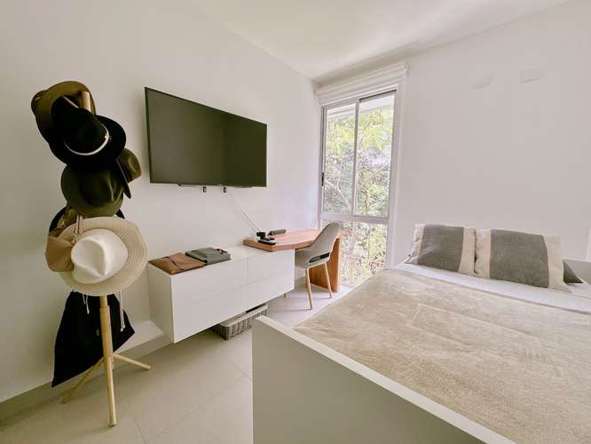 VENTA DE HERMOSA CASA EN CONDOMINIO RIO ORO DE SANTA ANA - Imagen 9