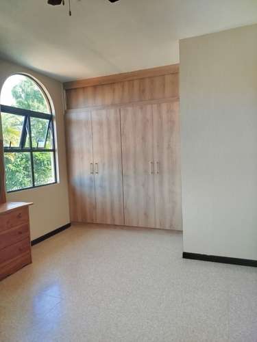    SE ALQUILA APARTAMENTO EN ESCAZÚ CENTRO – ¡PRECIO REBAJADO!   420.000/mes (Internet incluido) - Imagen 6