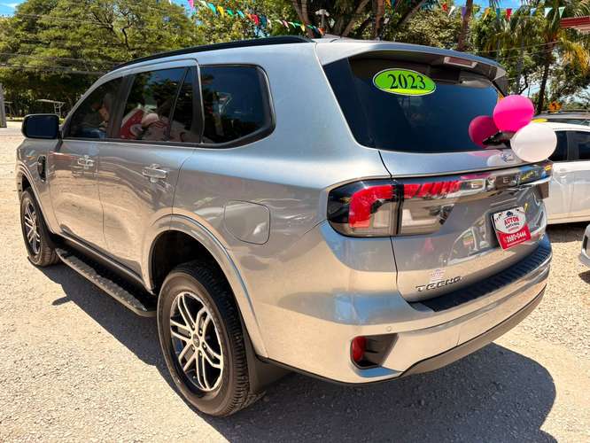 FORD EVEREST XLT-2023-AUTO-SHIFT TRONIC-7 PSJ- - Imagen 2
