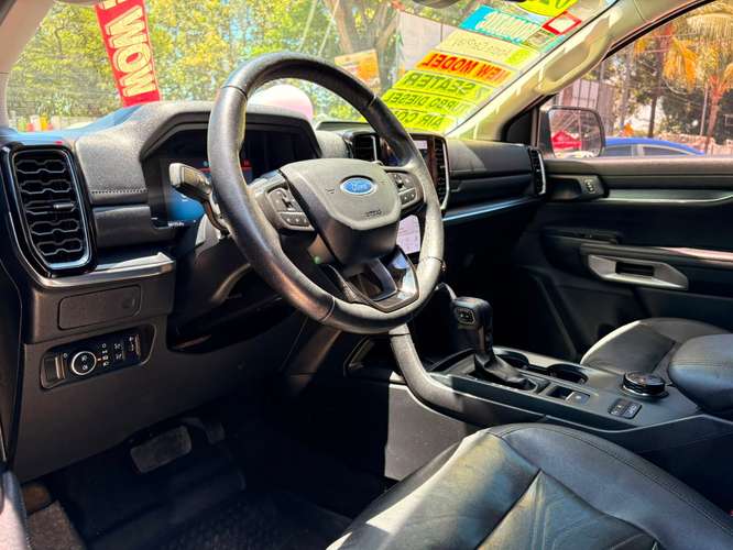 FORD EVEREST XLT-2023-AUTO-SHIFT TRONIC-7 PSJ- - Imagen 4
