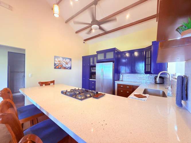 Villa con vista al océano, piscina privada y estudio independiente en Altos de Bejuco