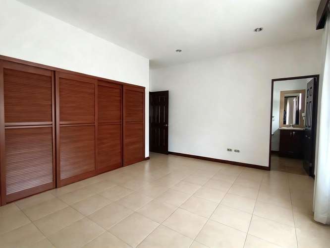  	ALQUILER CASA EN CARTAGO TEJAR CONDOMINIO ANTIGUA  - Imagen 9