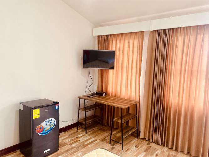 Habitaciones tipo estudio amuebladas + alimentación  - Imagen 4